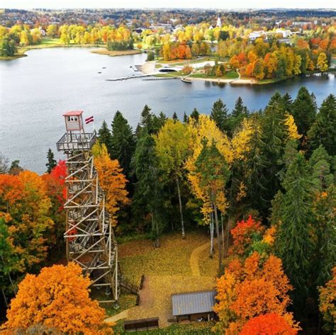 alūksnes ezers skatu tornis.